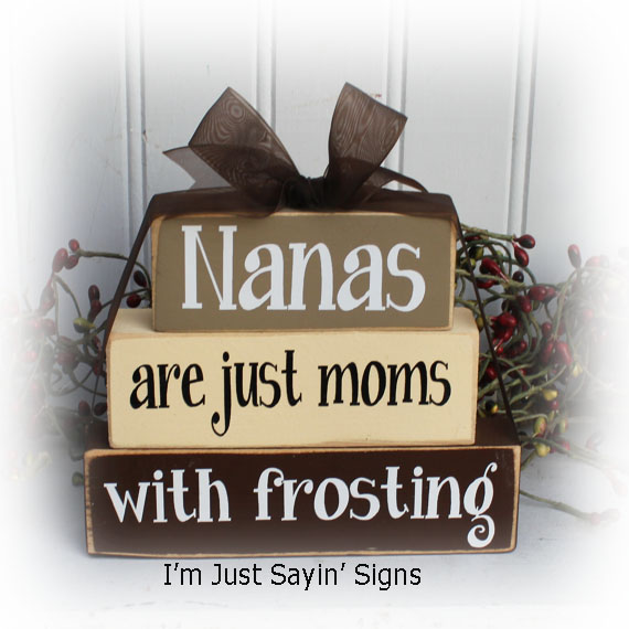 Just Moms With Frosting Itty Bitty Sign for Grandparents